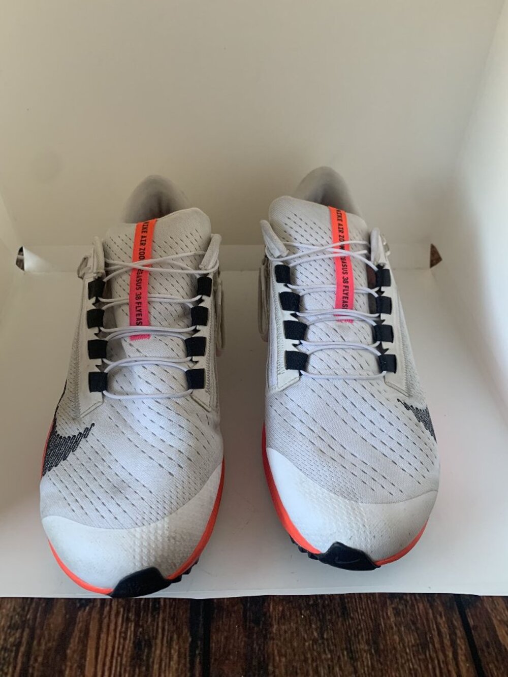 Nike Air Zoom Pegasus 38 Womens Running Shoes Size 11.5